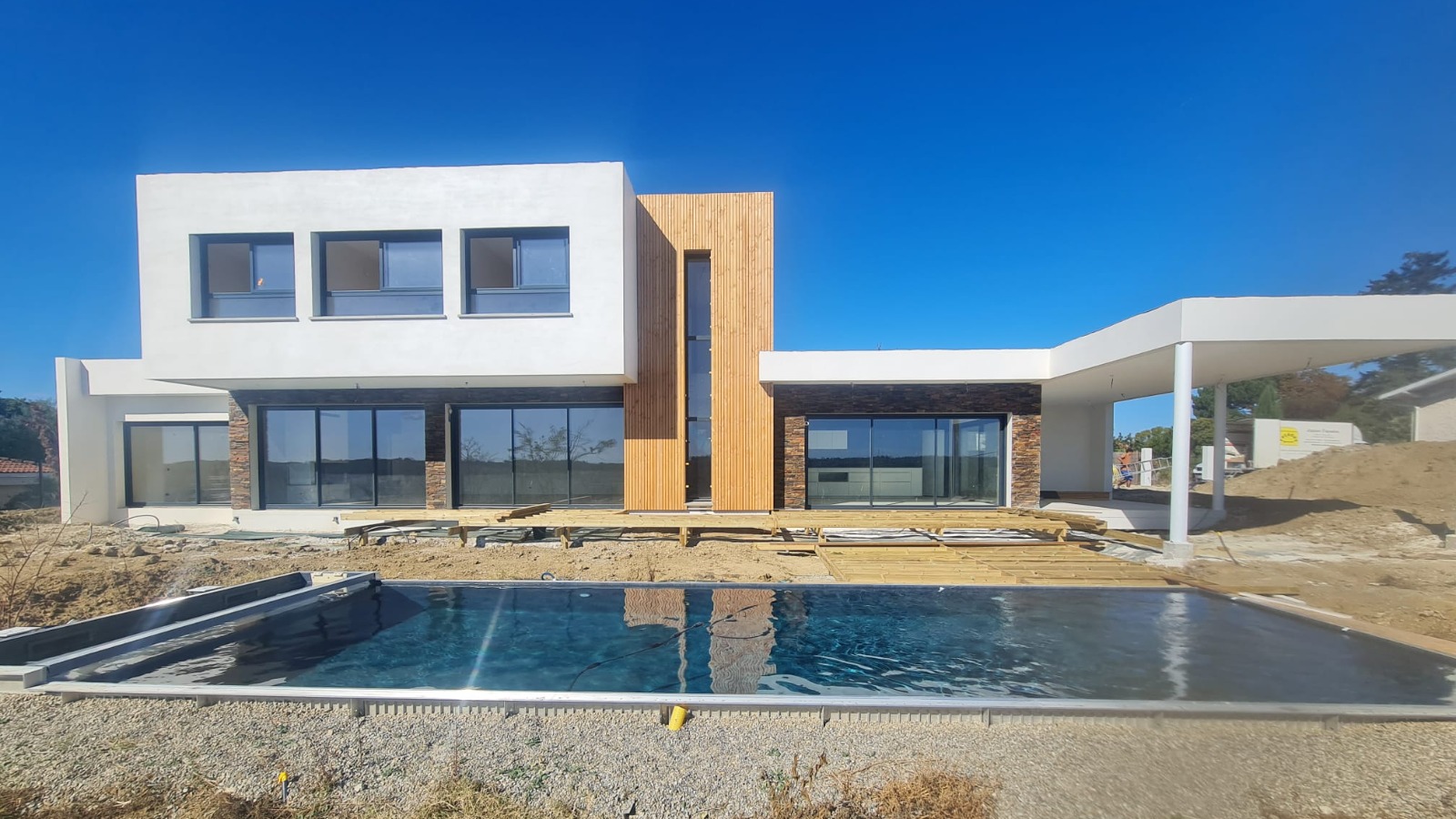 Mix Enduit / Pierre / Bois